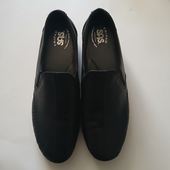 SAS Black Leather Comfort Loafers Women. - Picture 2 of 16